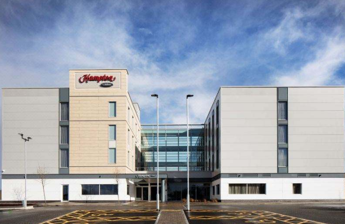 《超凡国际在全球》系列报道之一——英国布里斯托机场希尔顿欢朋酒店